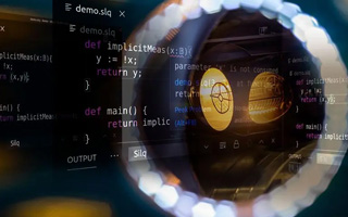 岑溪 api php源码,下载的php源码怎么运行呢？
